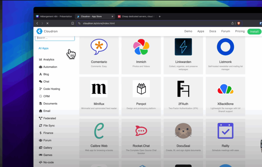 Capture d'écran de l'App Store de Cloudron montrant une grille de logos d'applications populaires comme WordPress, Nextcloud, Ghost, etc.
YouTube : https://youtu.be/zIQknK4jW8o?t=147